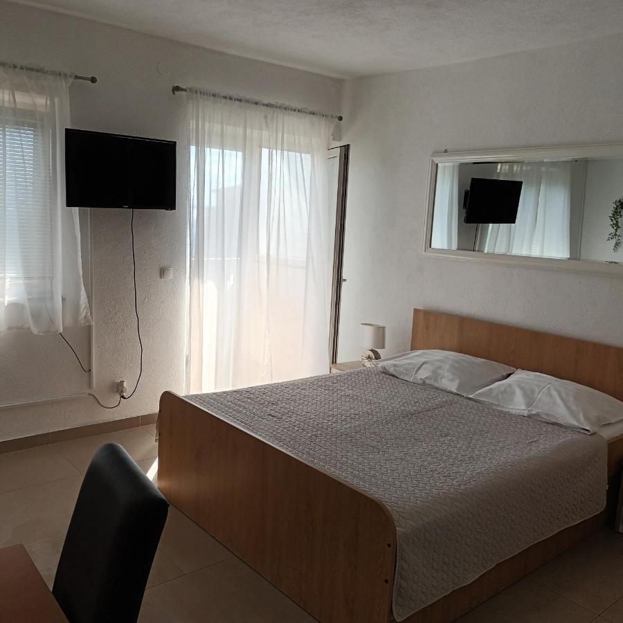 Apartments Monika Omis Ngoại thất bức ảnh