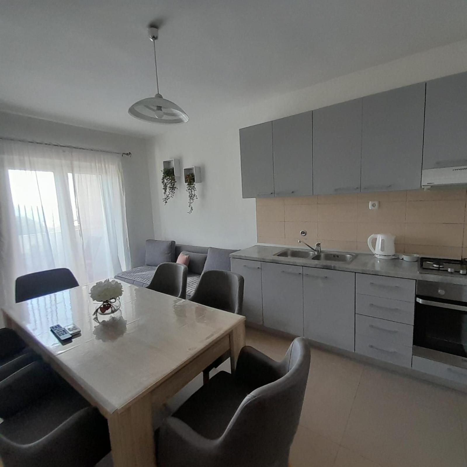 Apartments Monika Omis Ngoại thất bức ảnh