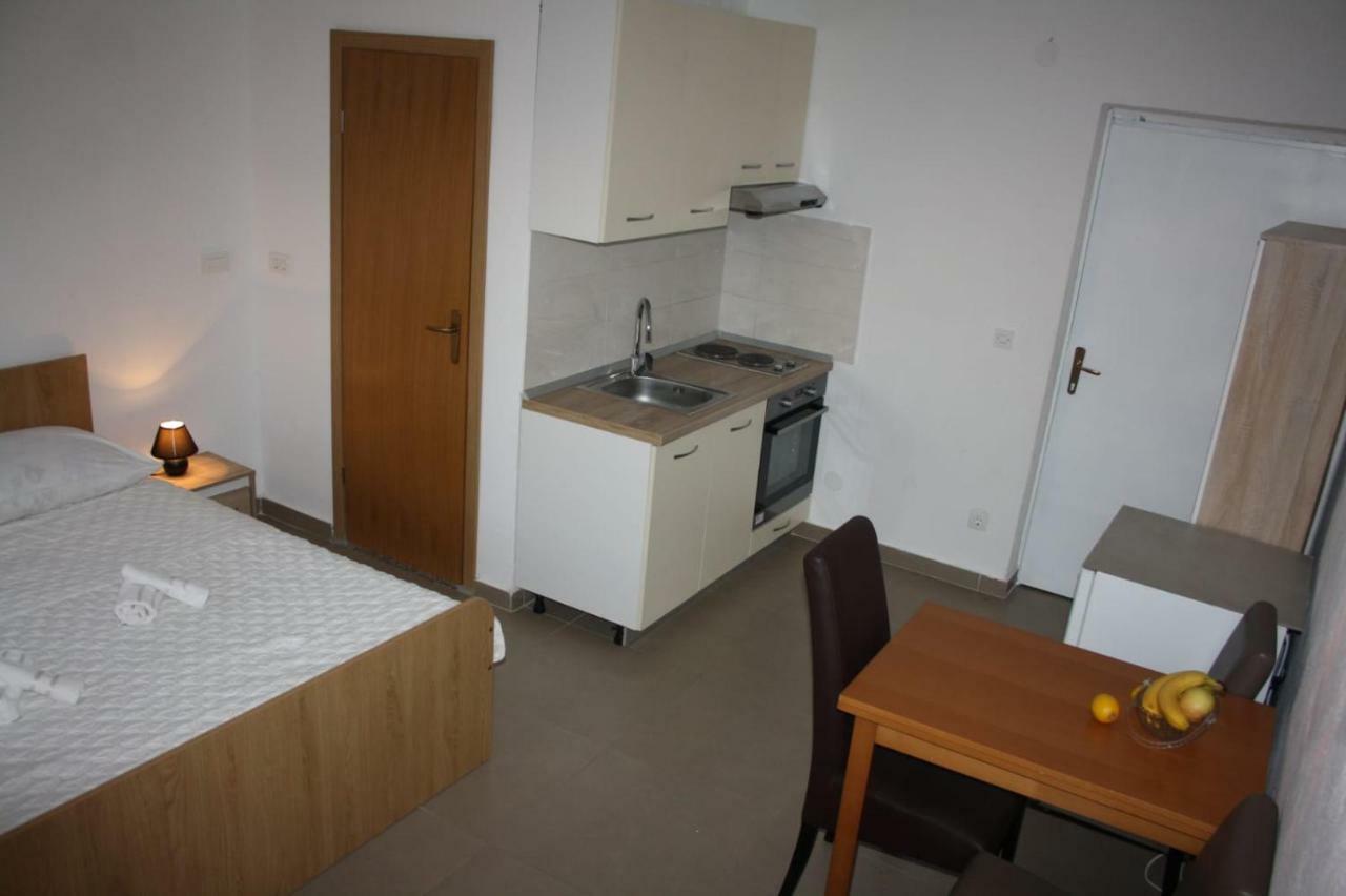 Apartments Monika Omis Ngoại thất bức ảnh